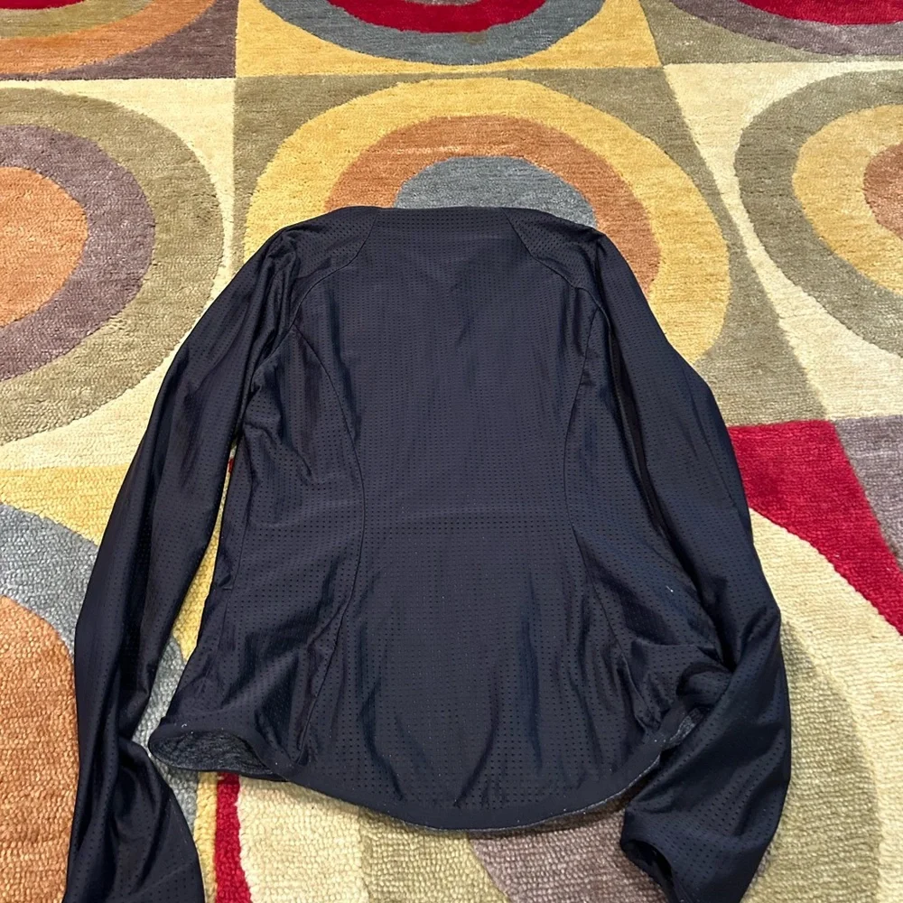 Lululemon Find Your Bliss Jacket Reversible Black Heather Grey Soul Cycle Logo 8